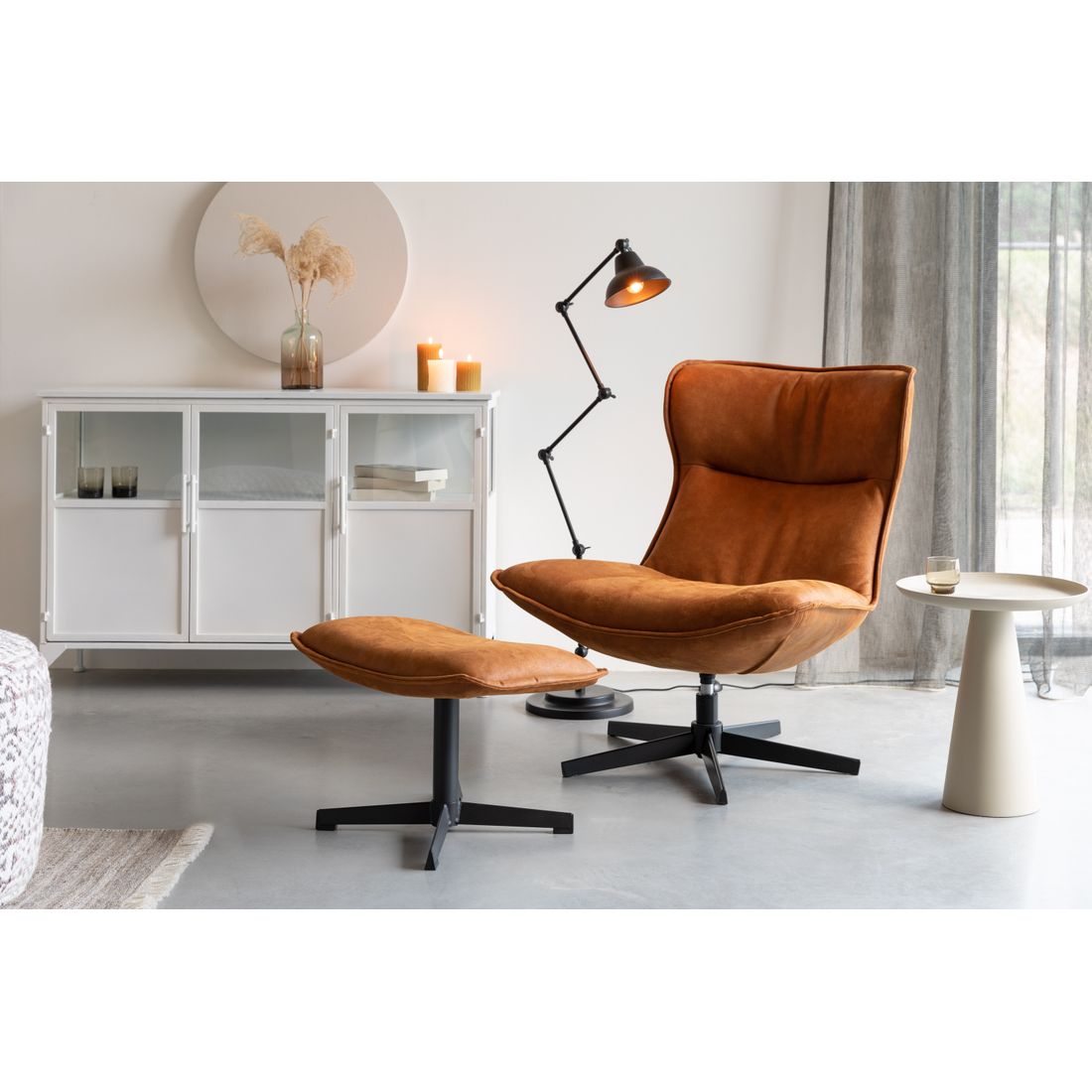 White Label Living Hocker John Cognac