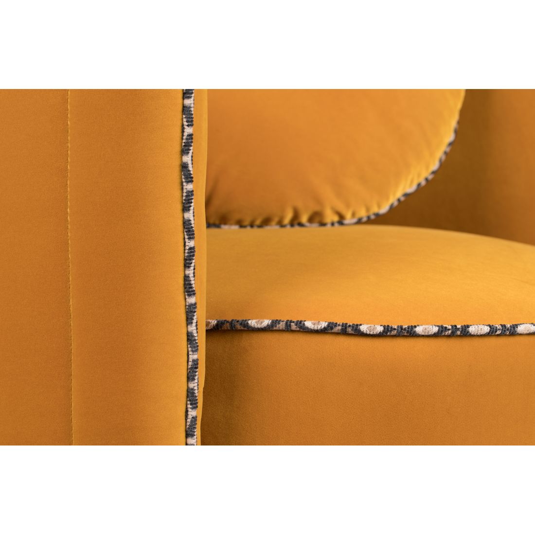 Bold Monkey Fauteuil Sassy Granny Okergeel