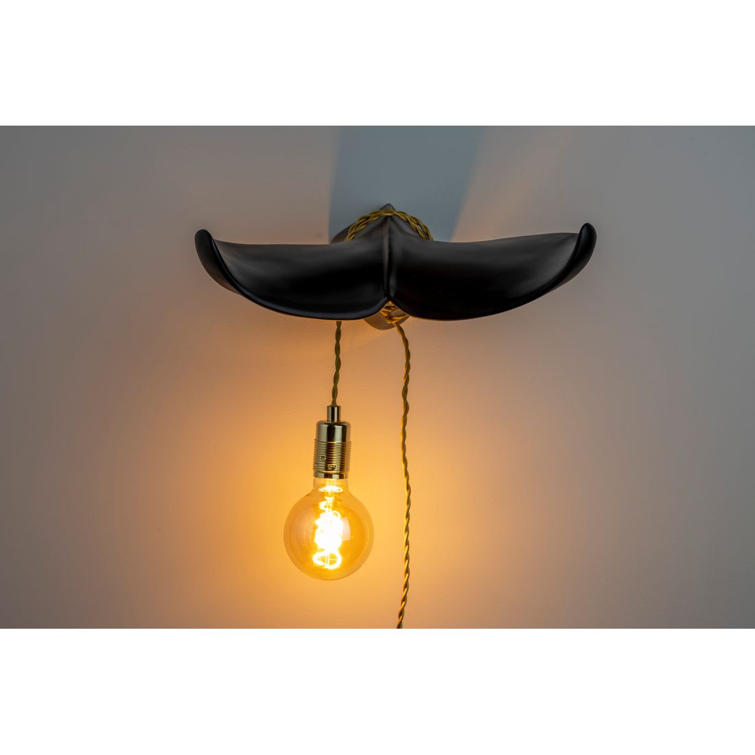 Bold Monkey Wandlamp The Tail Will Follow Zwart - KwaliteitWonen.nl