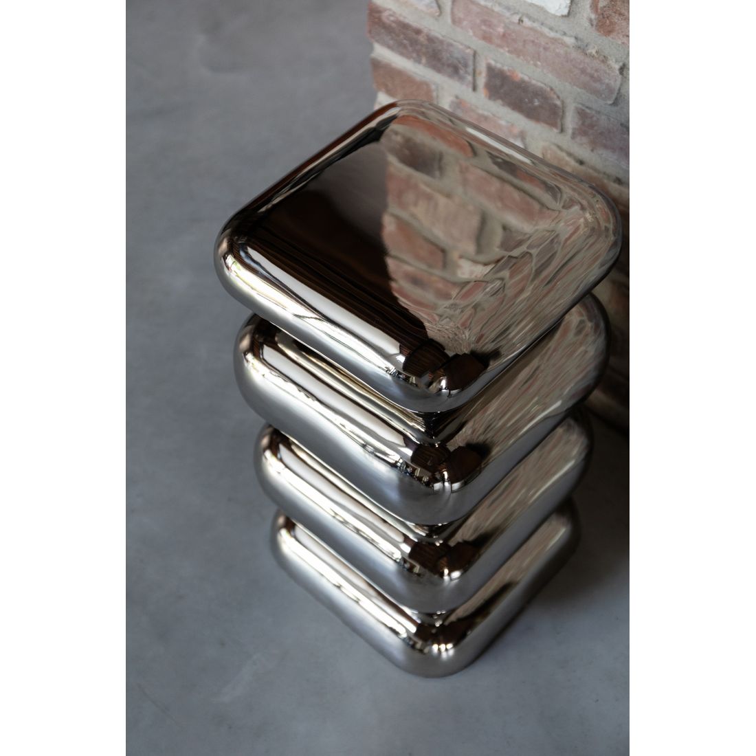 Dutchbone Bijzettafel Stubby Chrome - KwaliteitWonen.nl