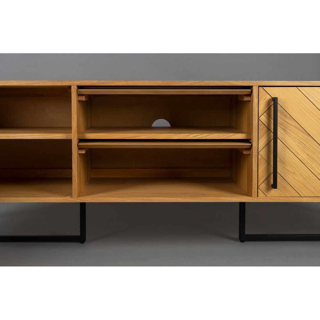 Dutchbone Dressoir Class Laag Eiken - KwaliteitWonen.nl