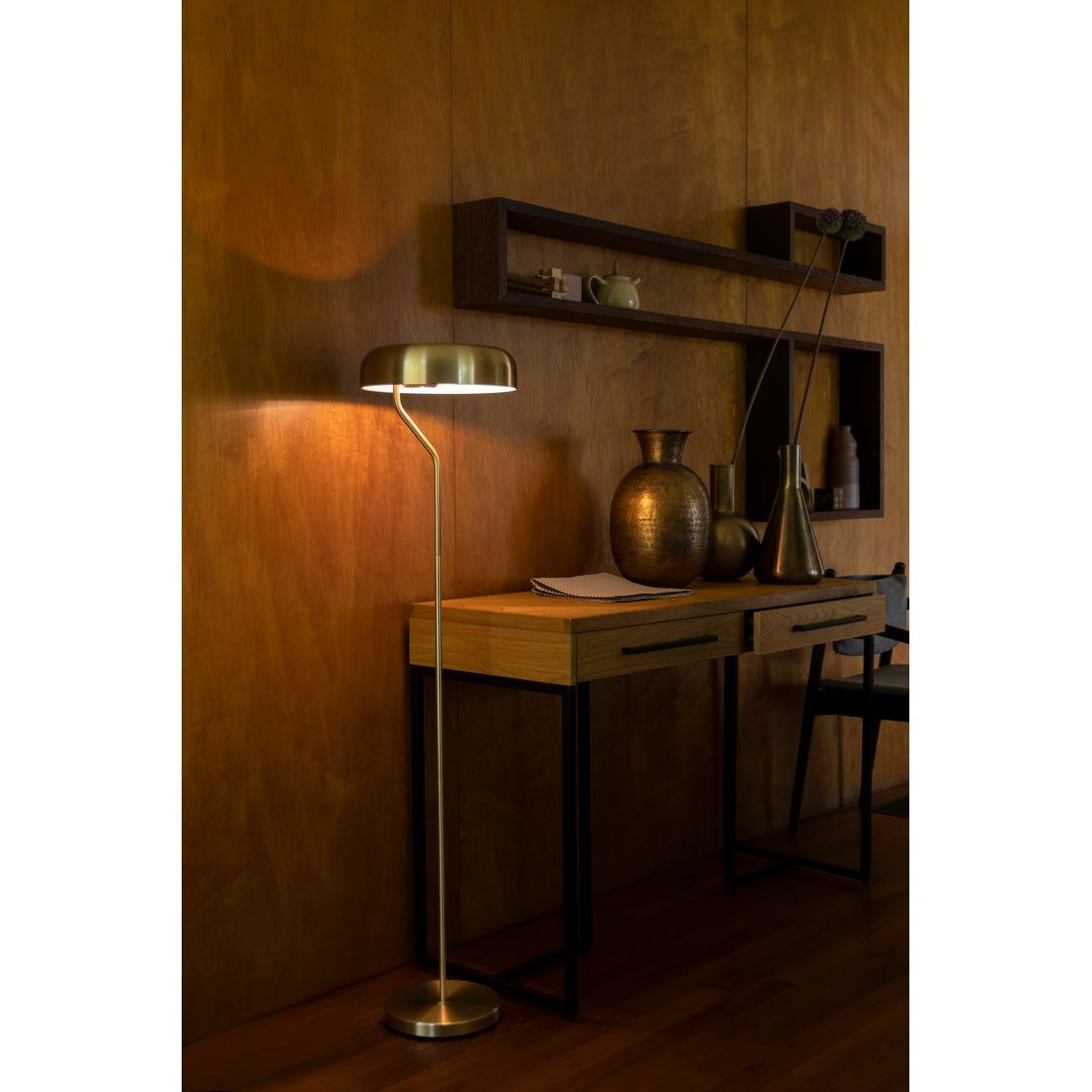 Dutchbone Vloerlamp Eclipse Messing - KwaliteitWonen.nl