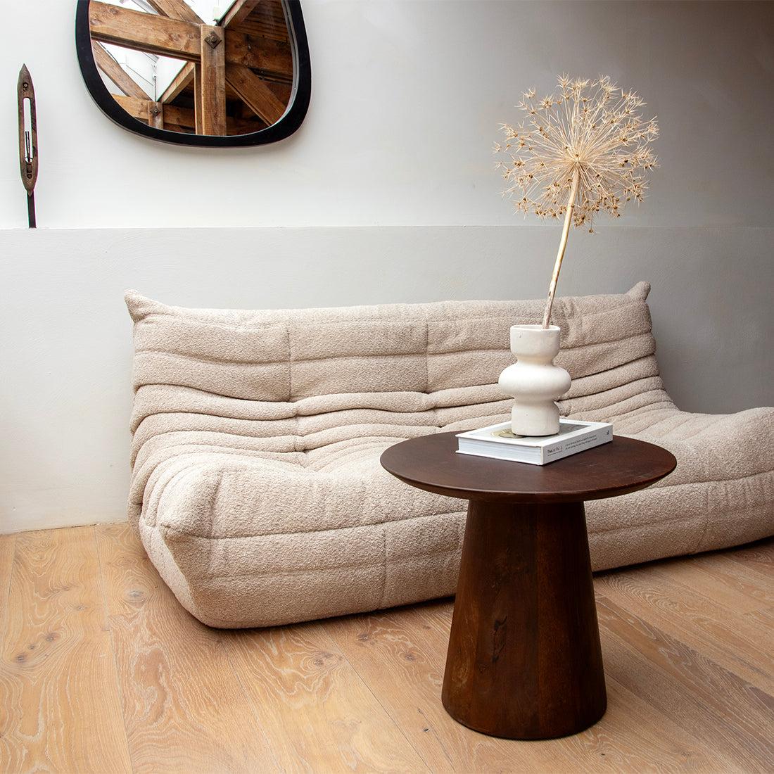 Raw Materials Bullnose Mangohouten Bijzettafel Cone Ø 50 Cm - KwaliteitWonen.nl