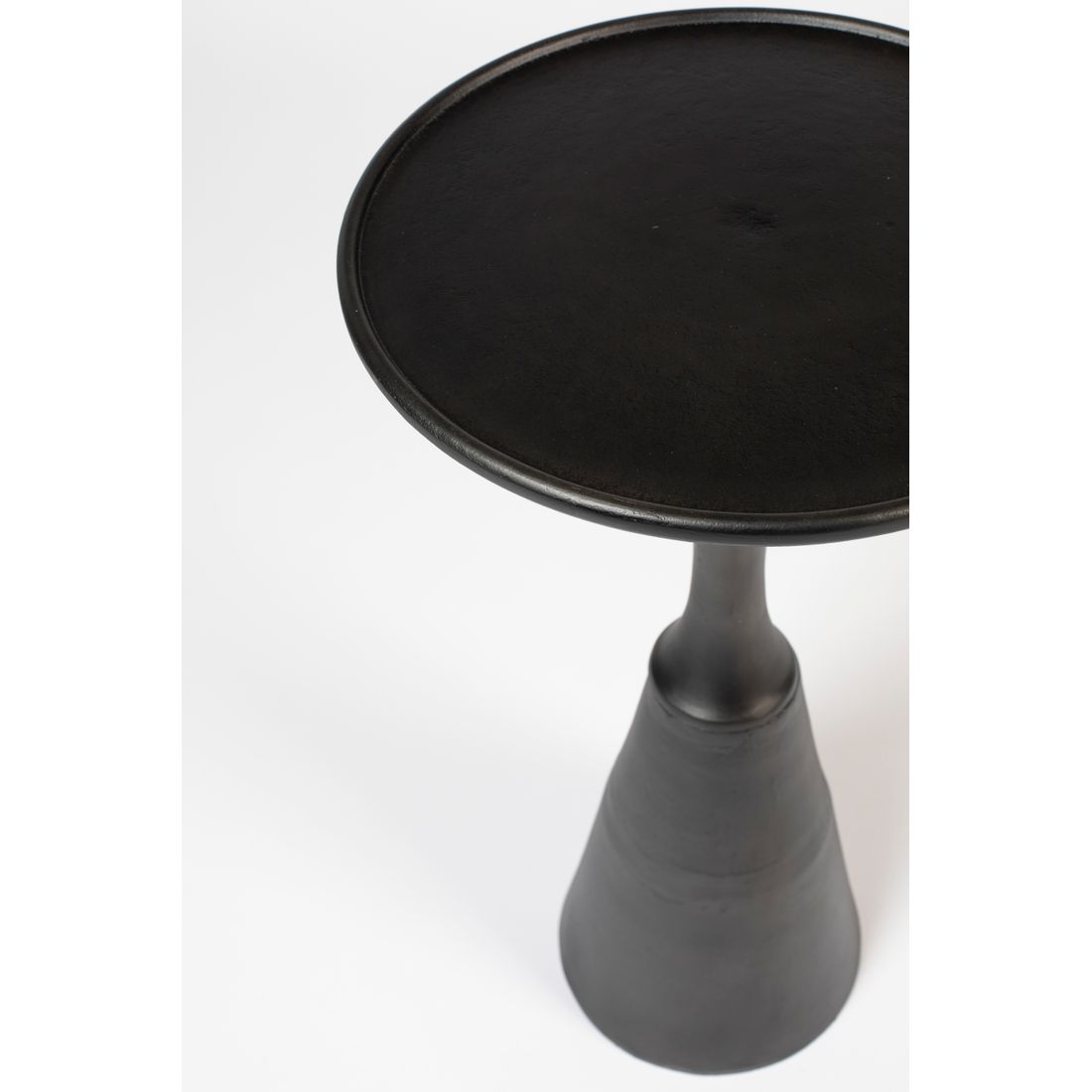 White Label Living Bijzettafel Noah Antiek Zwart - KwaliteitWonen.nl
