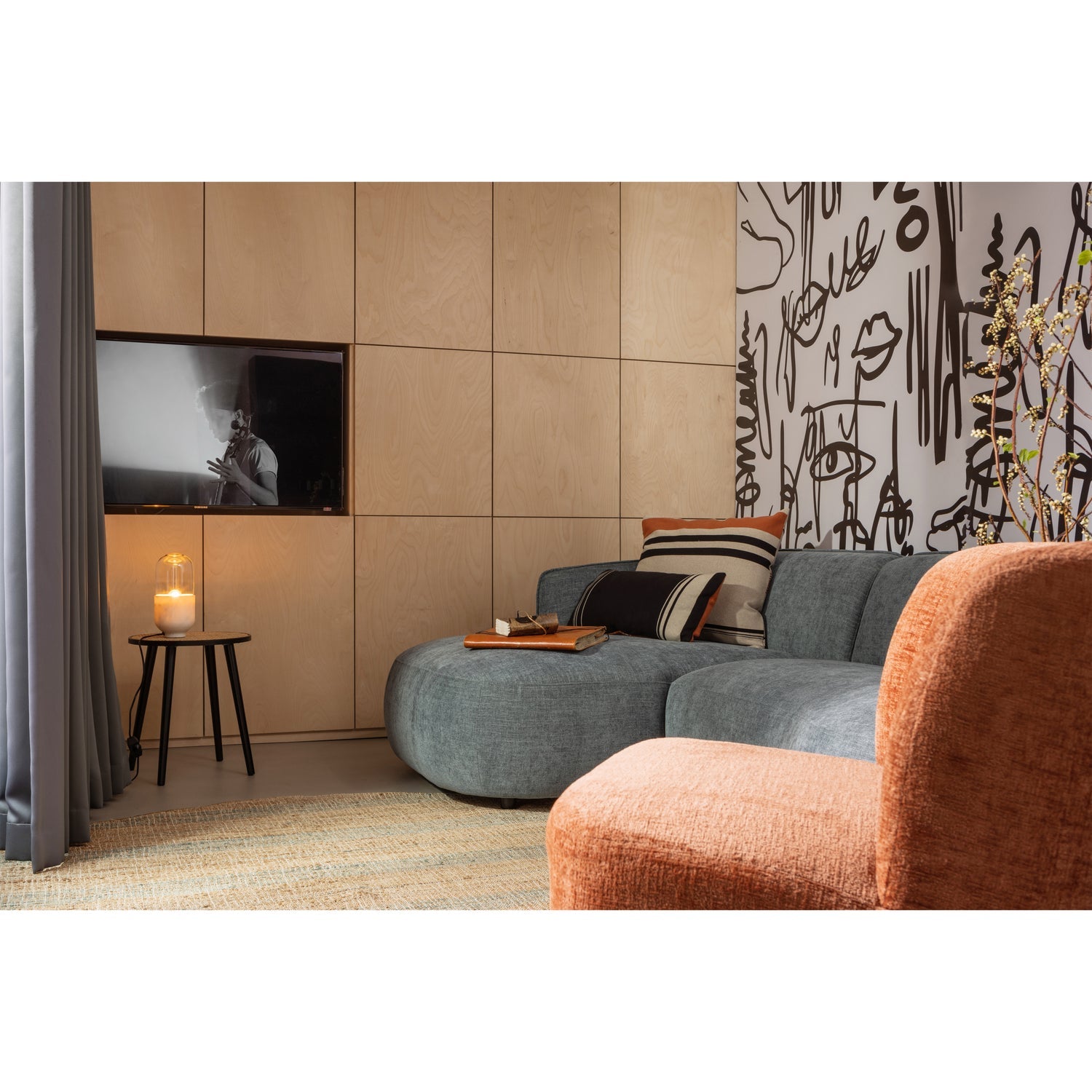 Woood Atty Draaifauteuil Velvet Oranje - KwaliteitWonen.nl