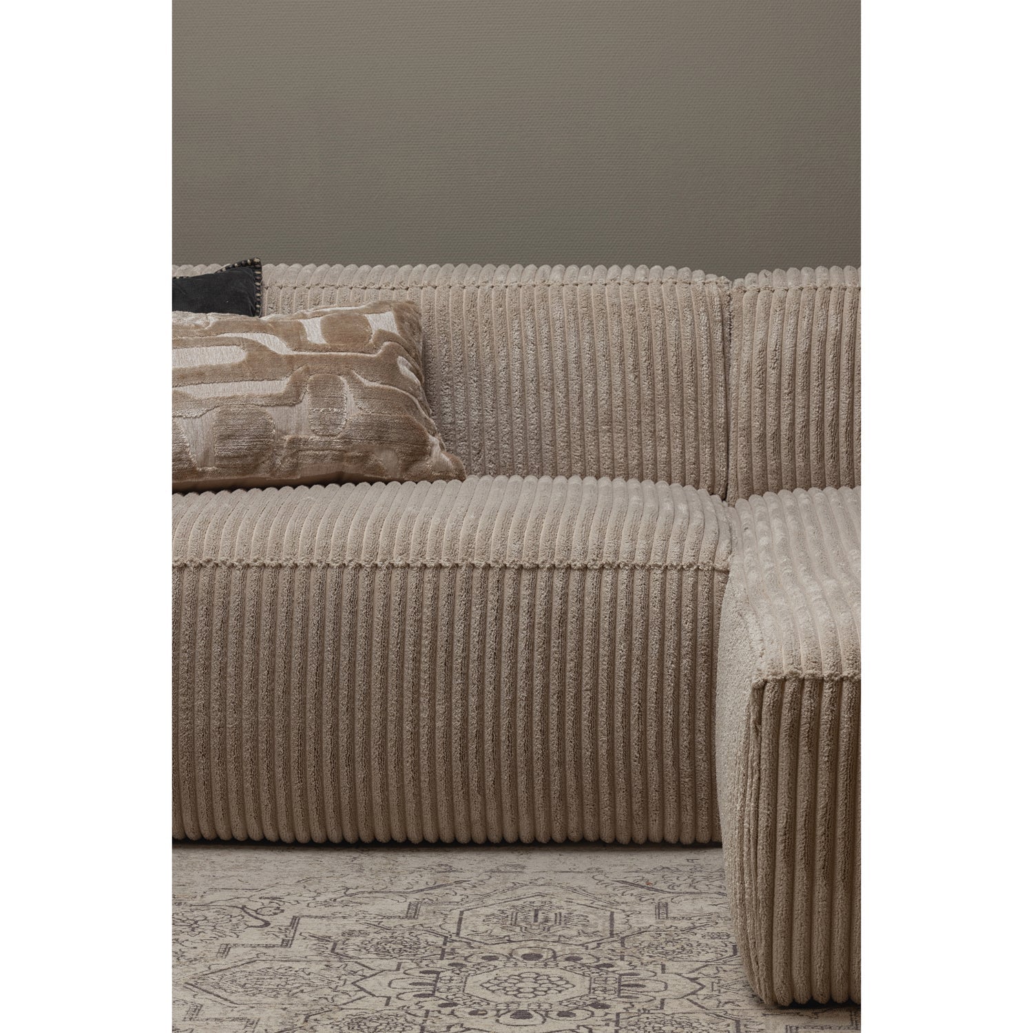 Woood Bean Hoekbank 2-zits Bank + Chaise Longue Rechts Ribstof Travertin - KwaliteitWonen.nl