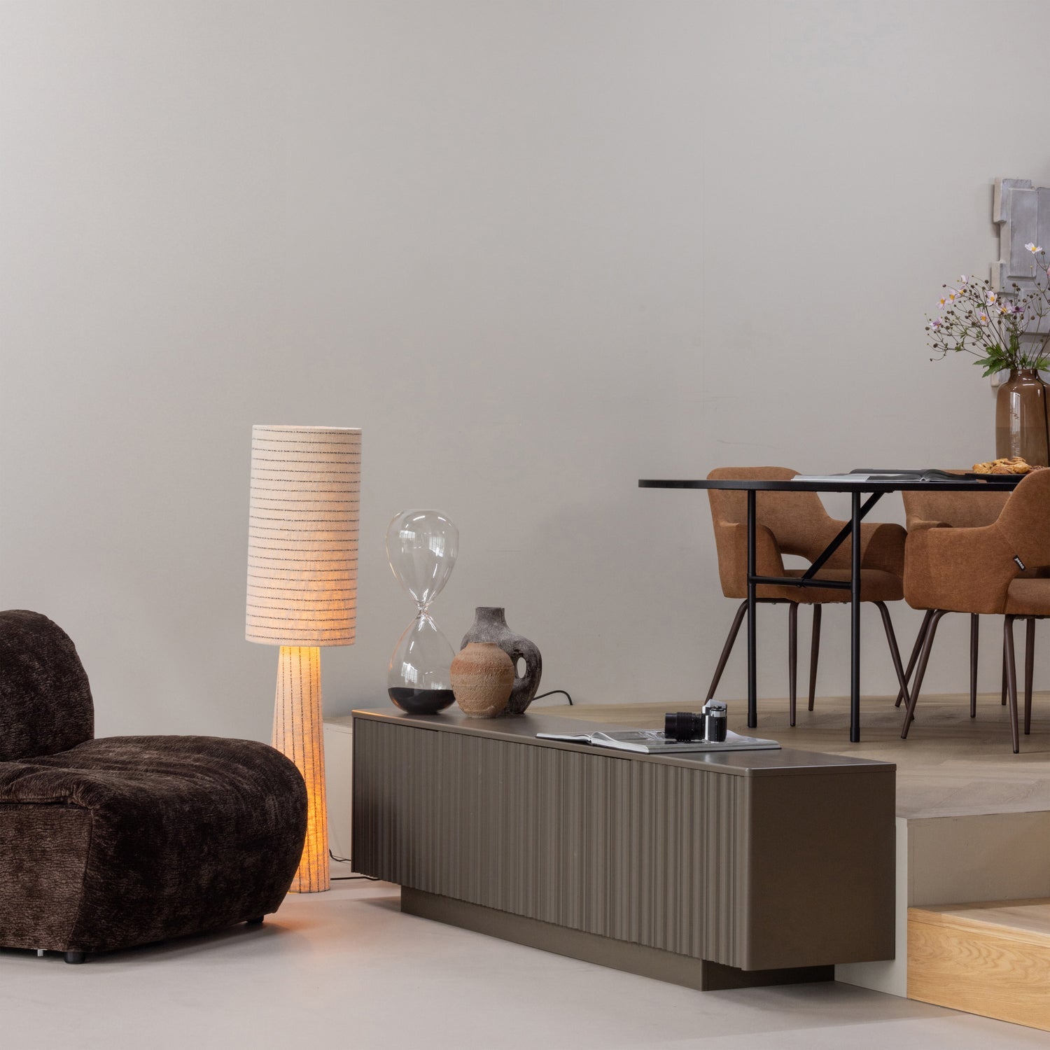 Woood Loft Vloerlamp Metaal/Boucle Naturel Met Strepen 130x O30 Cm - KwaliteitWonen.nl