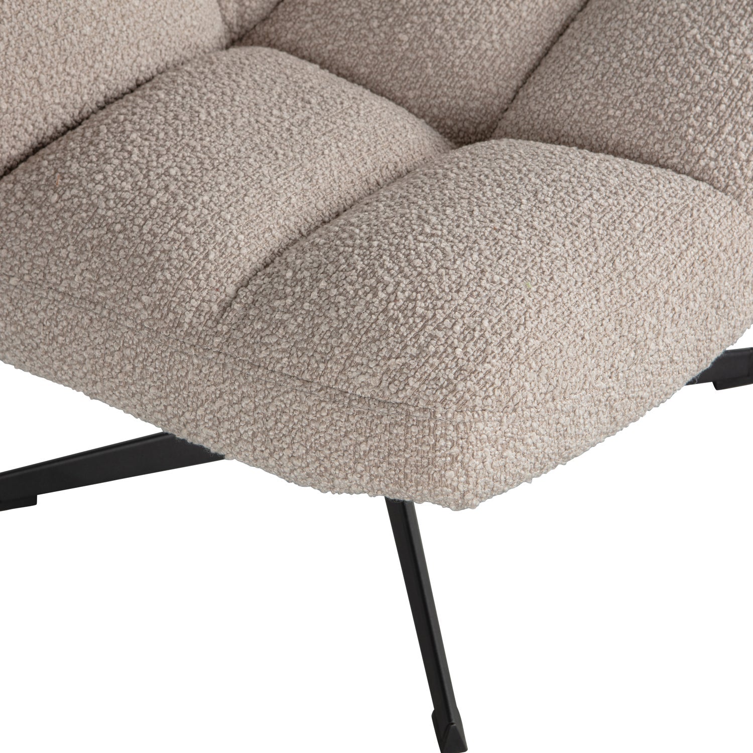 Woood Vinny Draaifauteuil Boucle Zand - KwaliteitWonen.nl