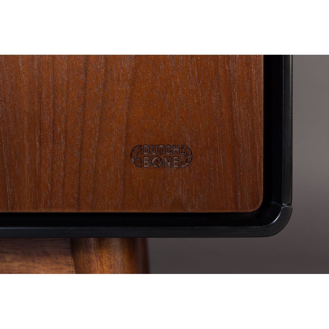 Dutchbone Dressoir Juju Hoog Walnoothout