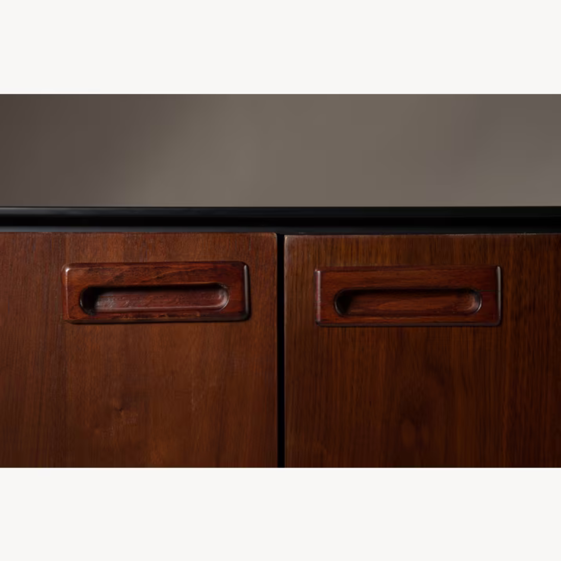 Dutchbone Dressoir Juju Laag Walnoothout - KwaliteitWonen.nl