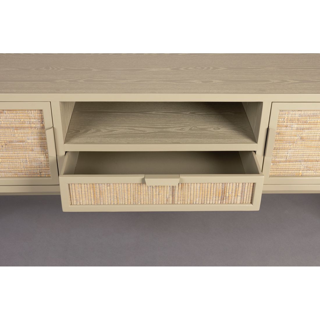 Dutchbone Dressoir Yasu Beige - KwaliteitWonen.nl