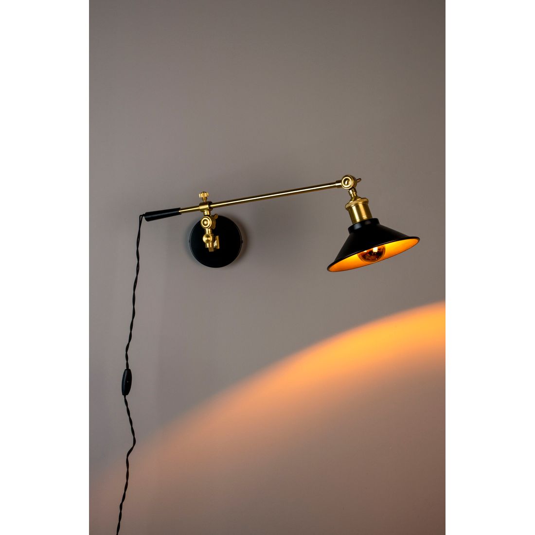 Dutchbone Wandlamp Penelope Zwart - KwaliteitWonen.nl
