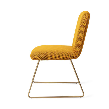 Jesper Home Taiwa Groovy Garam Eetkamerstoel - Slide Gold - KwaliteitWonen.nl
