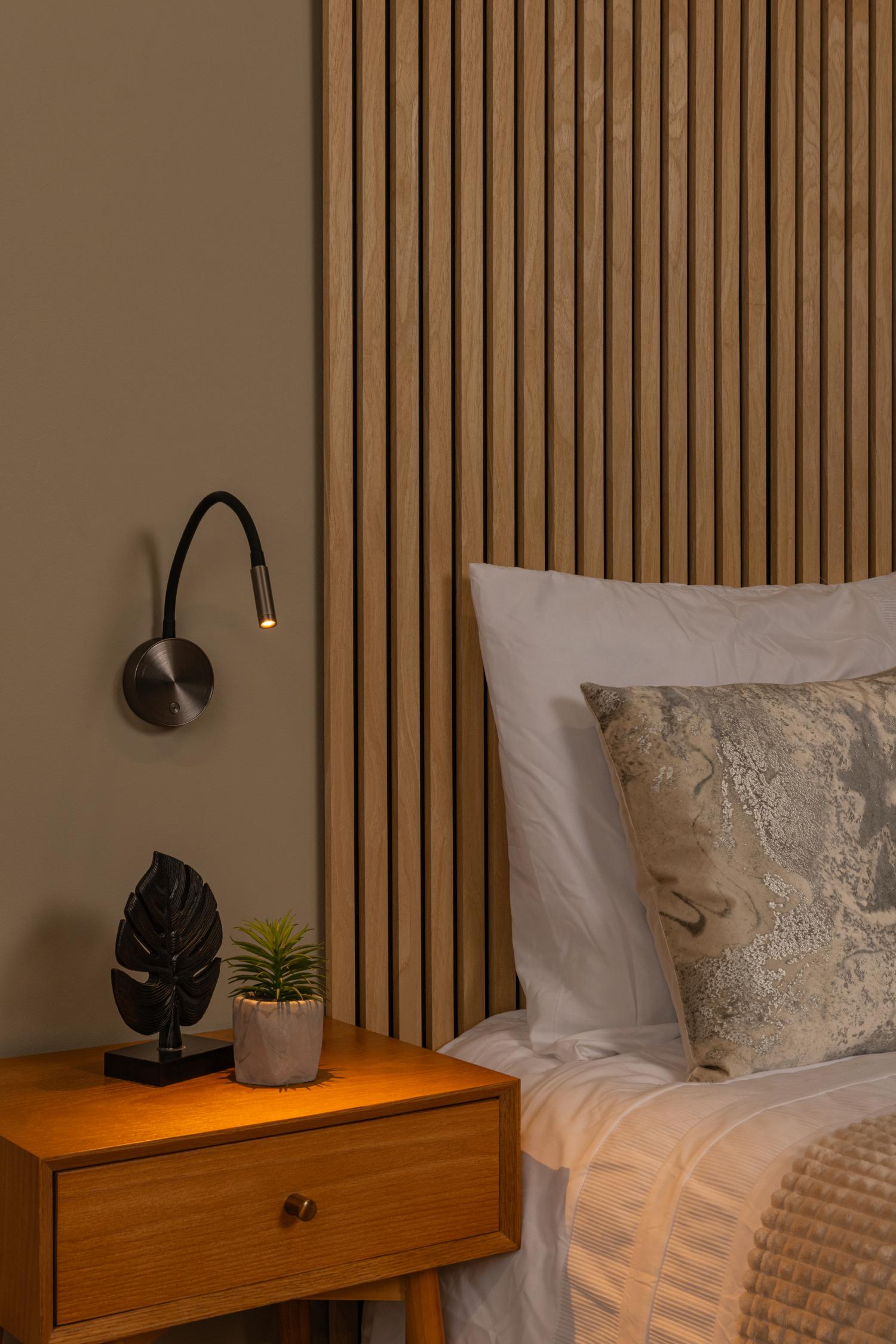 Lucide ASJA - Oplaadbare Wandspot / Wandlamp - Accu/Batterij - LED 3 StepDim - 1x3W 2700K - Grijs ijzer | Premium - KwaliteitWonen.nl