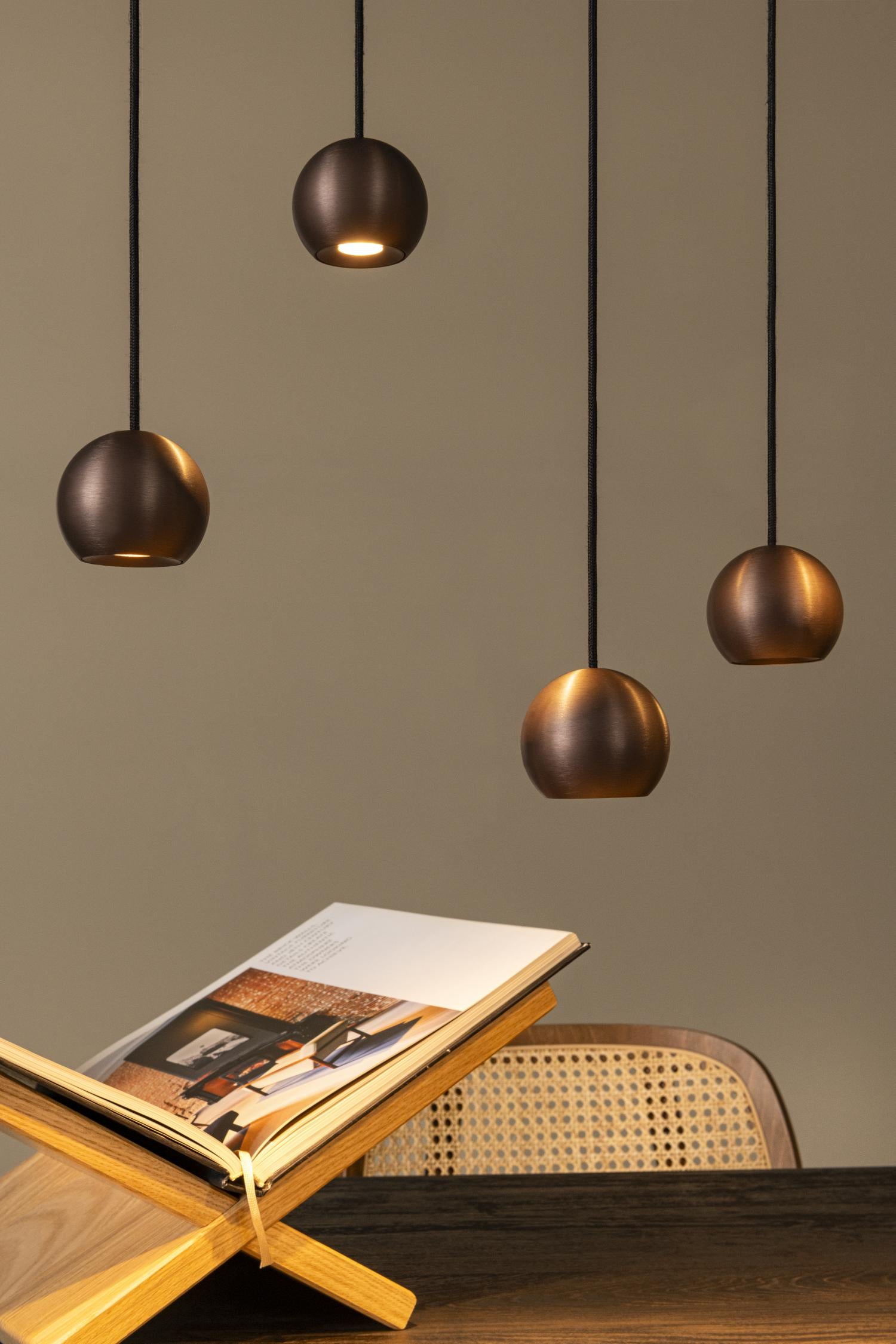 Lucide MONTANA - Hanglamp - LED Dimb. - CCT - 13x5,7W 2700K/4000K - Geschikt voor vide en hoge plafonds - Koffie | Premium - KwaliteitWonen.nl