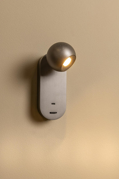 Lucide MONTANA - Wandlamp - LED - CCT - 1x6,3W 2700K/4000K - Met USB oplaadpunt - Grijs ijzer | Premium - KwaliteitWonen.nl