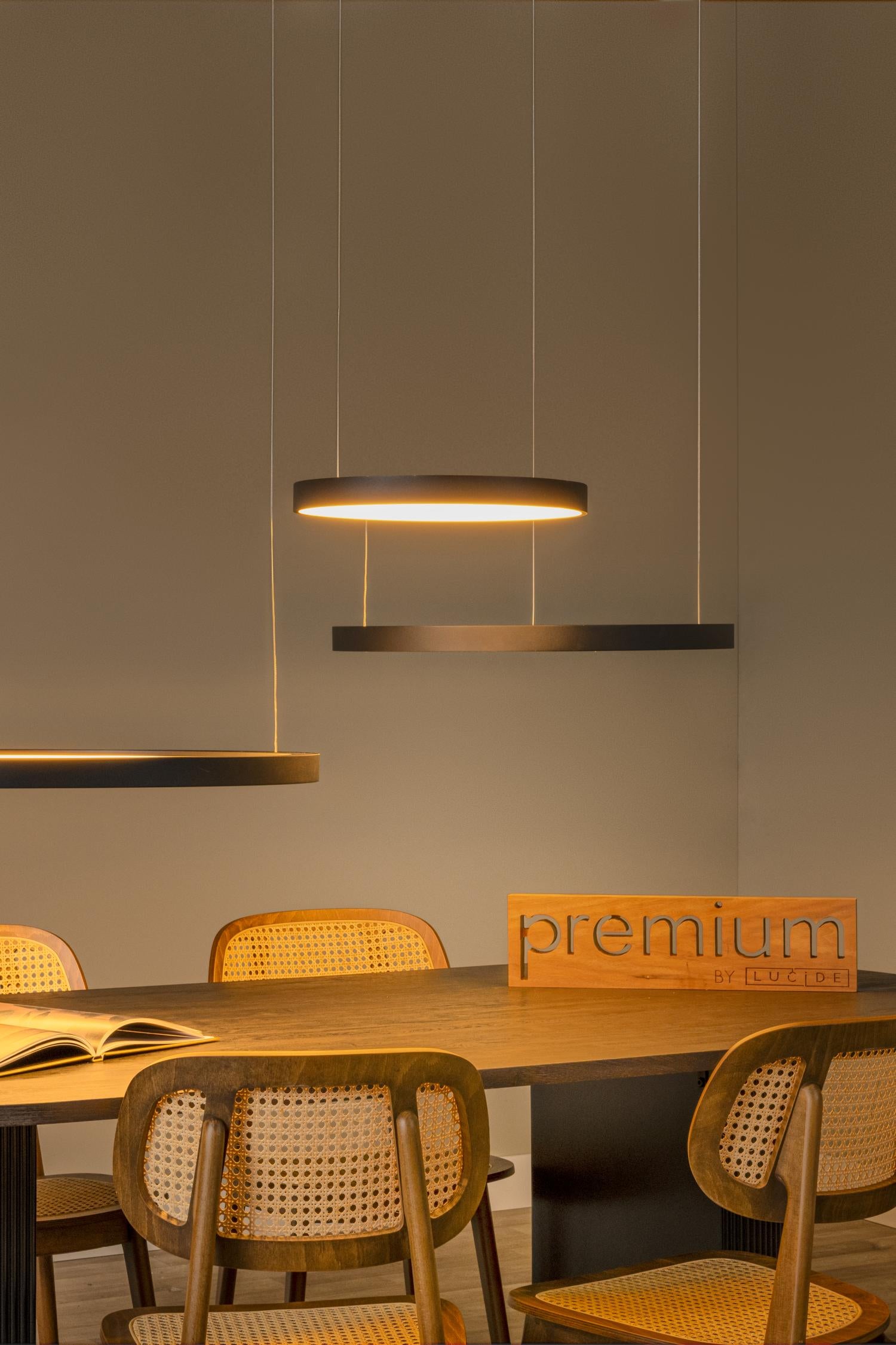 Lucide VIDAL - Hanglamp - Ø 78 cm - LED Dimb. - 1x120W 2700K - Zwart | Premium - KwaliteitWonen.nl