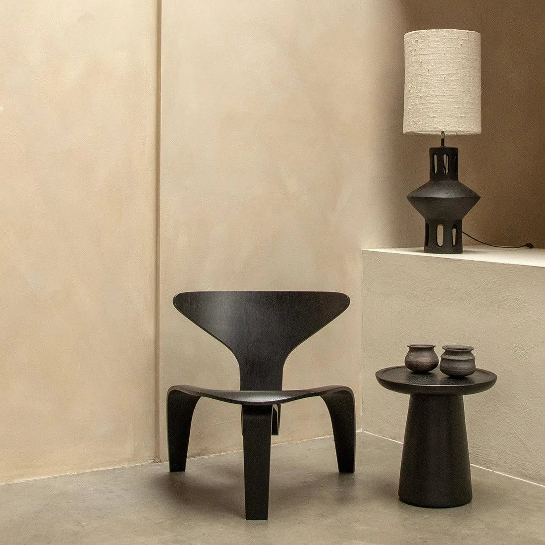 Raw Materials Bijzettafel Nero Dusk Rond 40cm Teakhout Zwart - KwaliteitWonen.nl