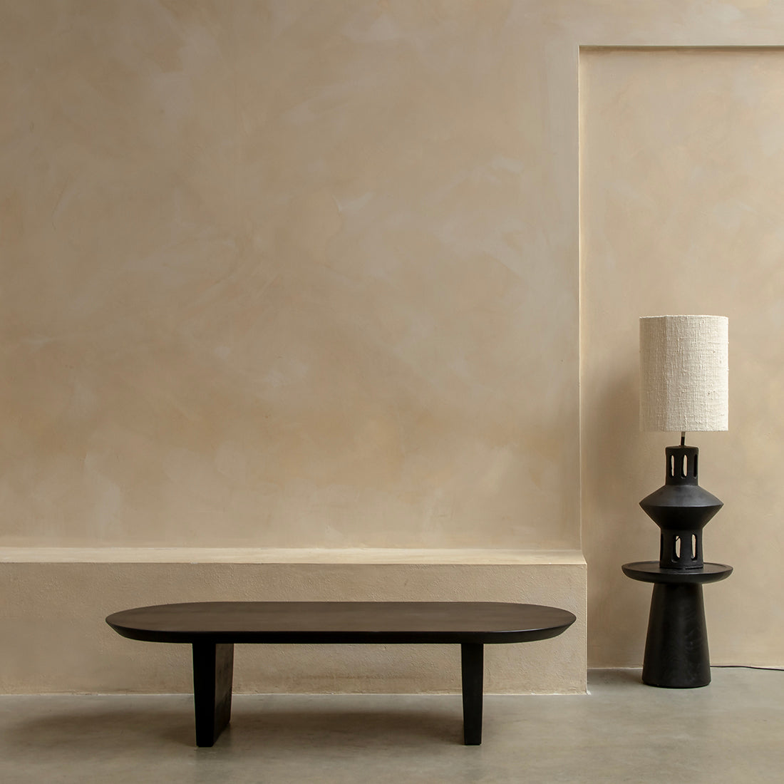 Raw Materials Bijzettafel Nero Dusk Rond 40cm Teakhout Zwart - KwaliteitWonen.nl