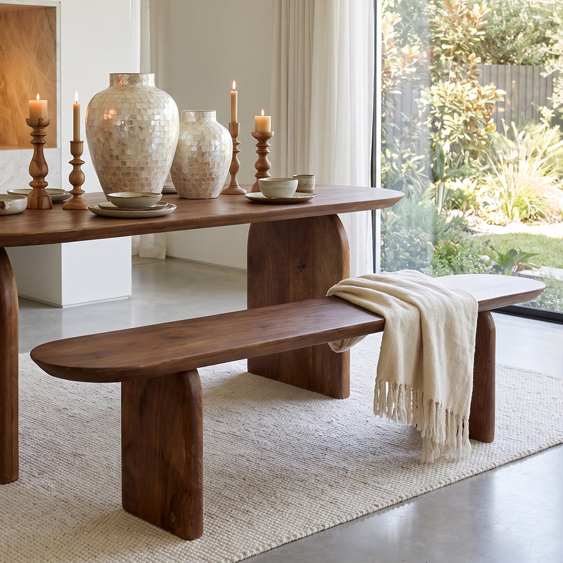 Raw Materials Bullnose Eetkamerbank Mangohout Bruin 180cm - KwaliteitWonen.nl