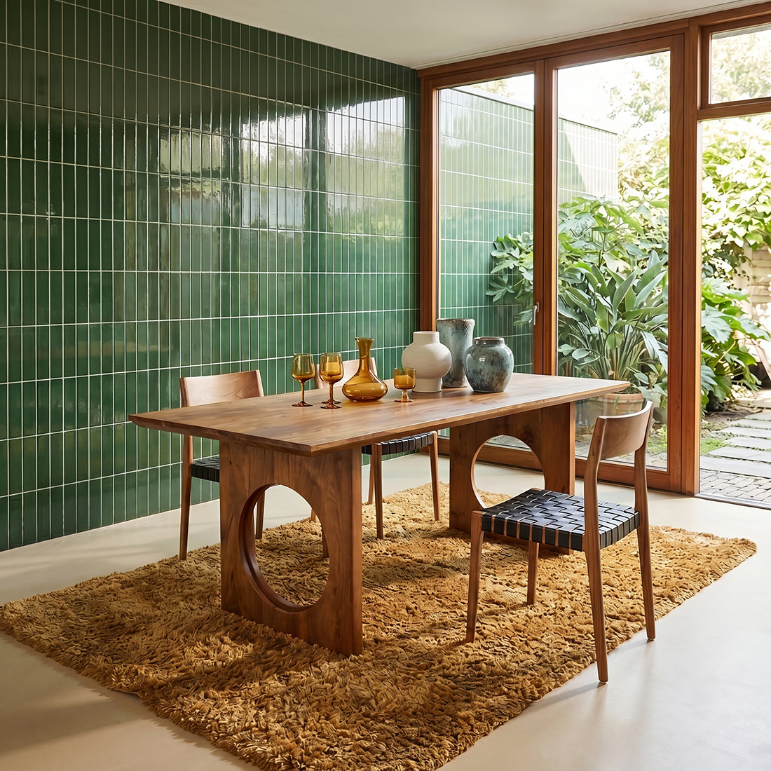 Raw Materials Eettafel Bullnose Chamfered Loop 180cm mangohout - KwaliteitWonen.nl