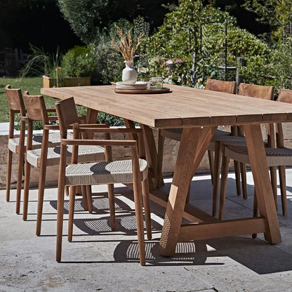 Raw Materials Freya Donker Teakhouten Tuinstoel Met Armleuning - Naturel (Set Van 2) - KwaliteitWonen.nl