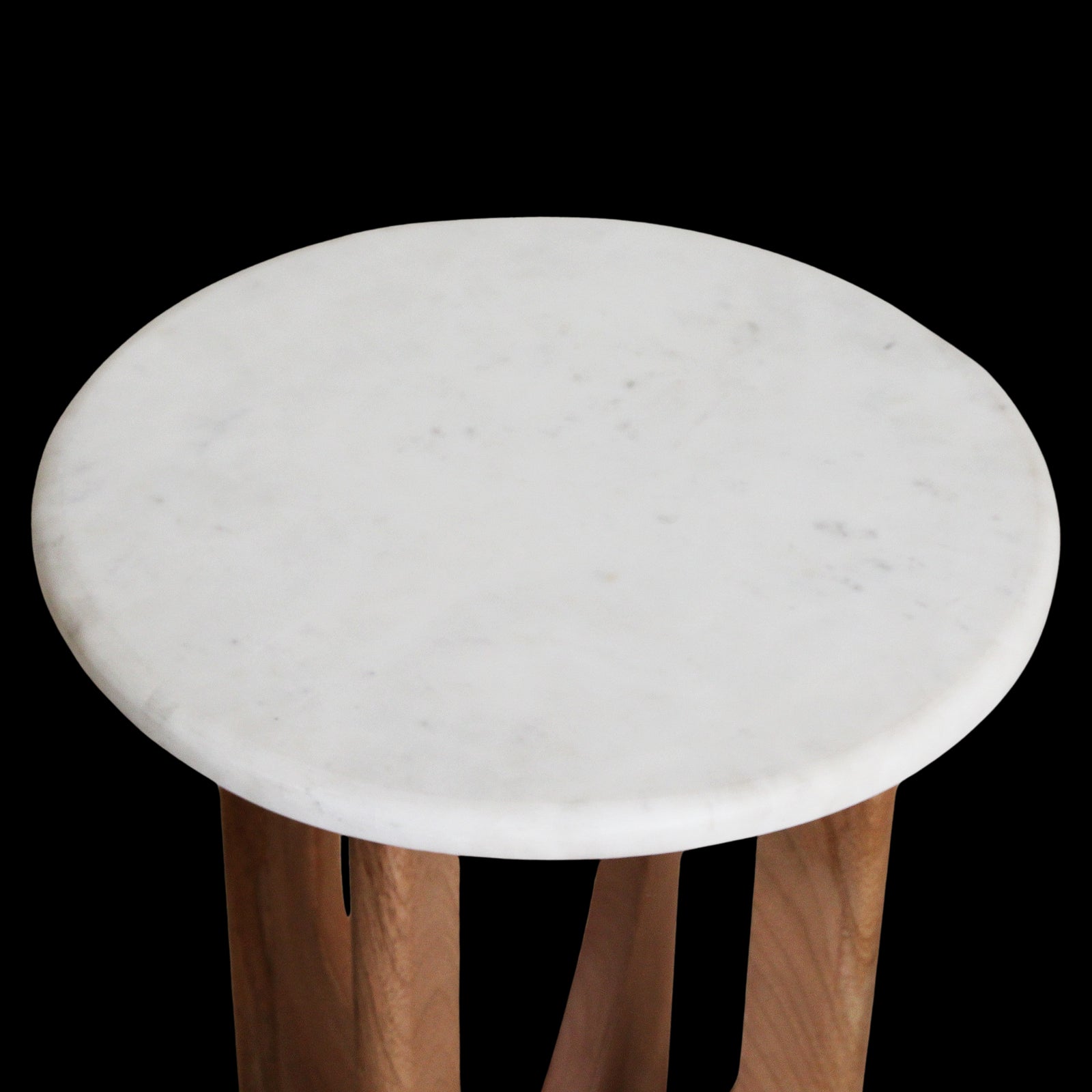 Raw Materials Kuching Marmeren Bijzettafel - Wit