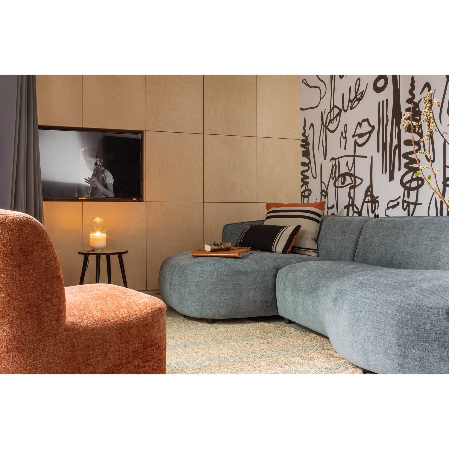 Woood Atty Draaifauteuil Velvet Oranje - KwaliteitWonen.nl
