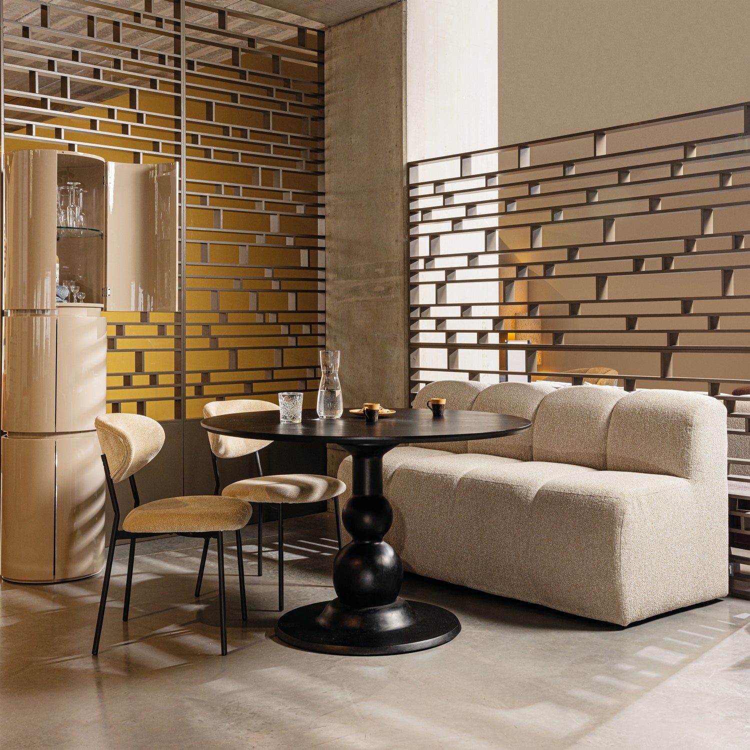 Woood Blanco Eettafel O120 Cm Mangohout Diepzwart - KwaliteitWonen.nl