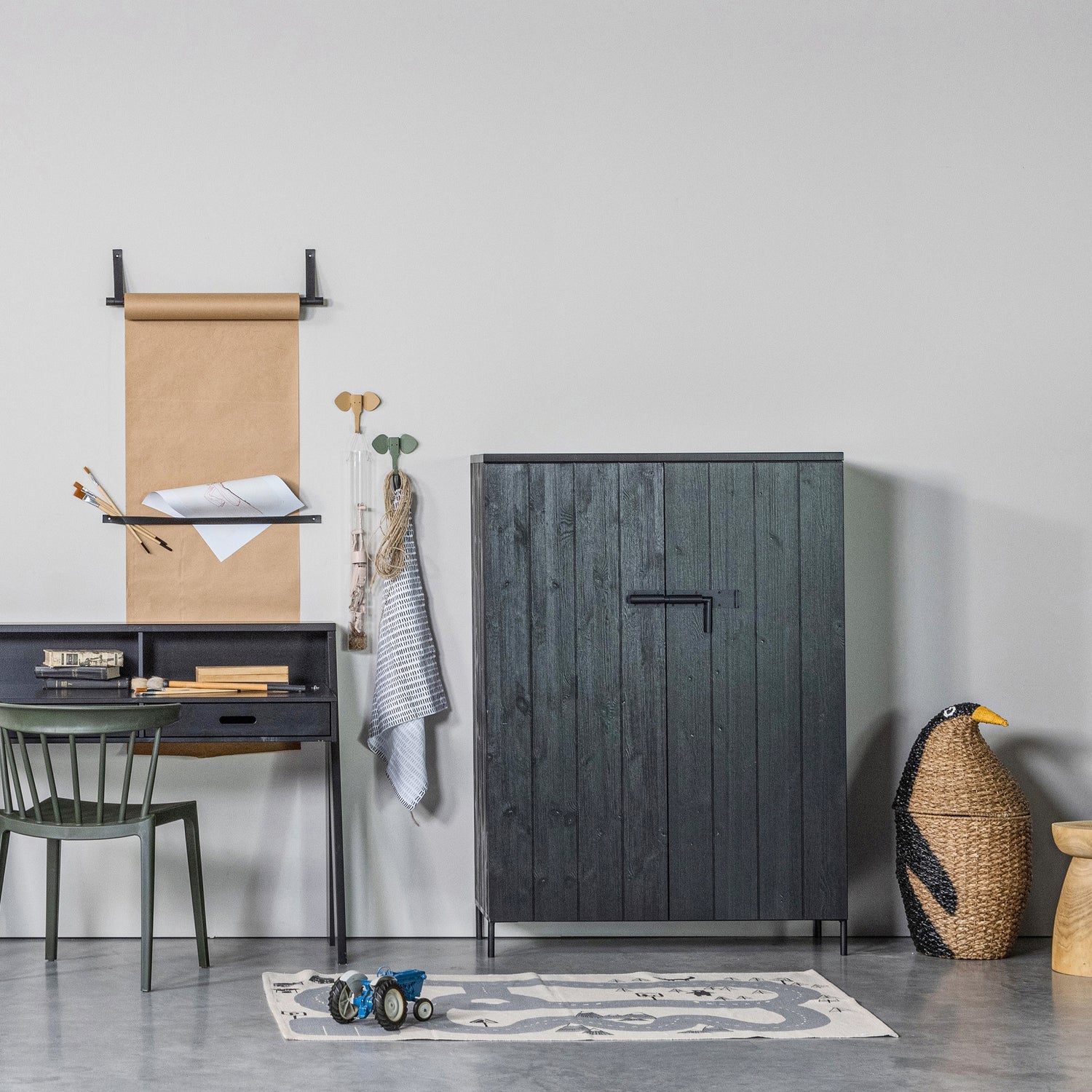Woood Bruut Dressoir 2 Deurs Kast Grenen Geborsteld Diepzwart [Fsc] - KwaliteitWonen.nl