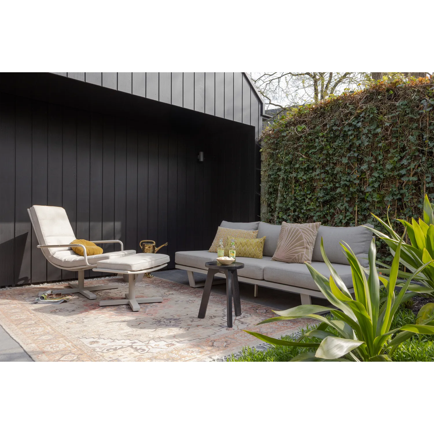 Woood Coosa Tuin Fauteuil Aluminium Zand - KwaliteitWonen.nl
