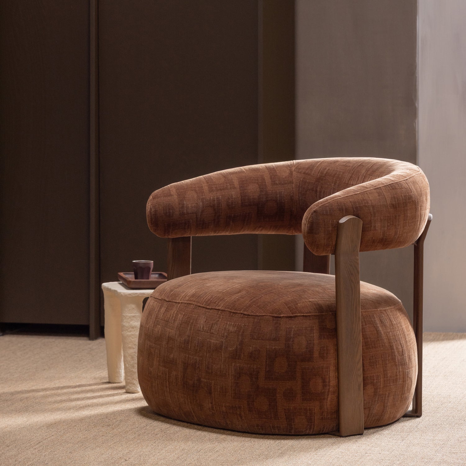 Woood Foon Fauteuil 3D Structuurstof Bruin [Fsc] - KwaliteitWonen.nl