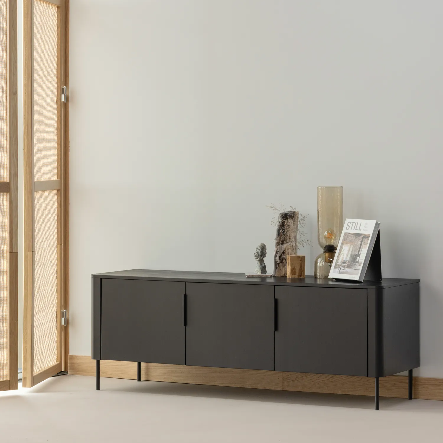 Woood Gunnar Tv Meubel 154 Cm Grenen Matzwart [Fsc] - KwaliteitWonen.nl