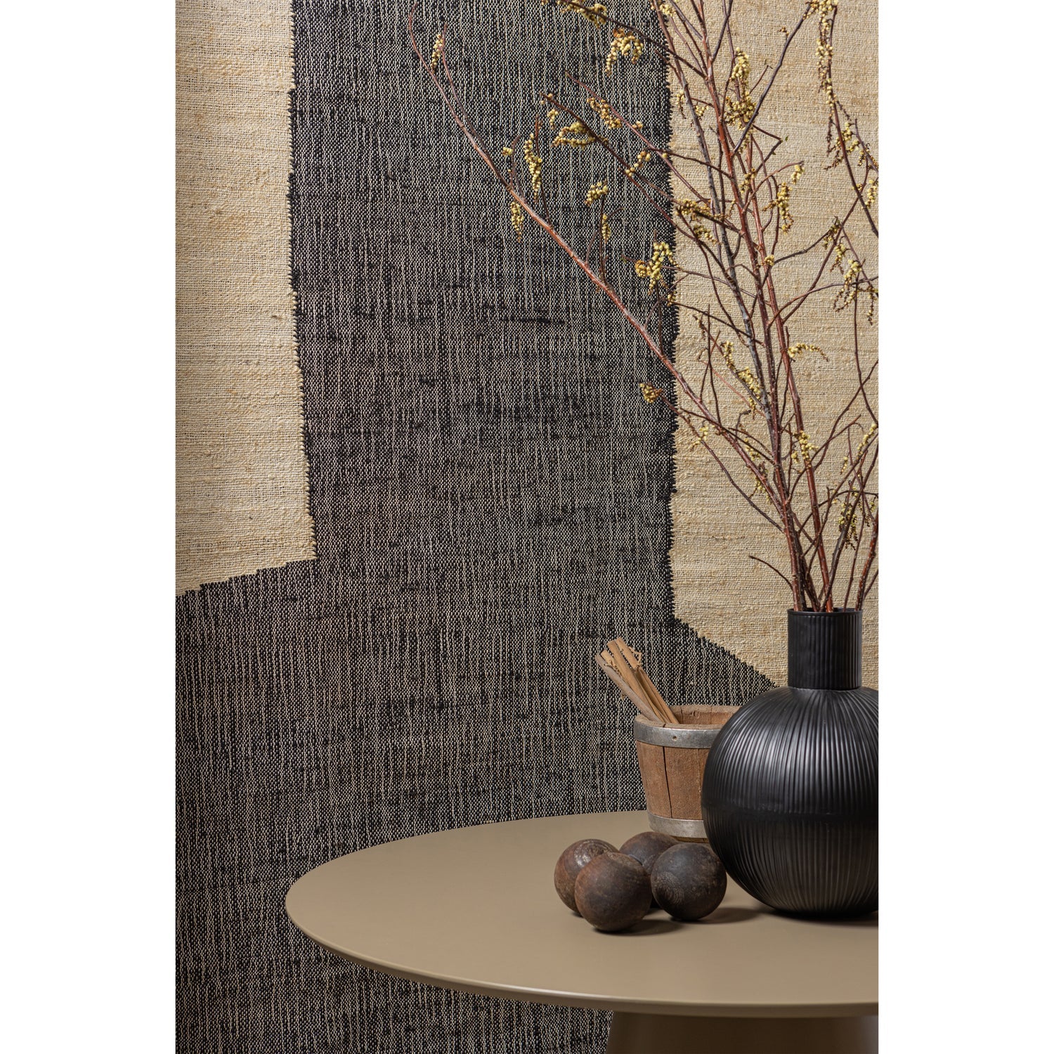 Woood Jorre Eettafel Rond 120cm MDF Militair Bruin - KwaliteitWonen.nl