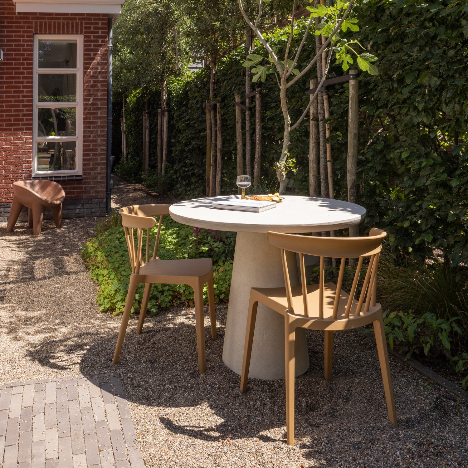 Woood Kevon Tuintafel Rond O100 Cm Vezelversterkte Beton Naturel - KwaliteitWonen.nl
