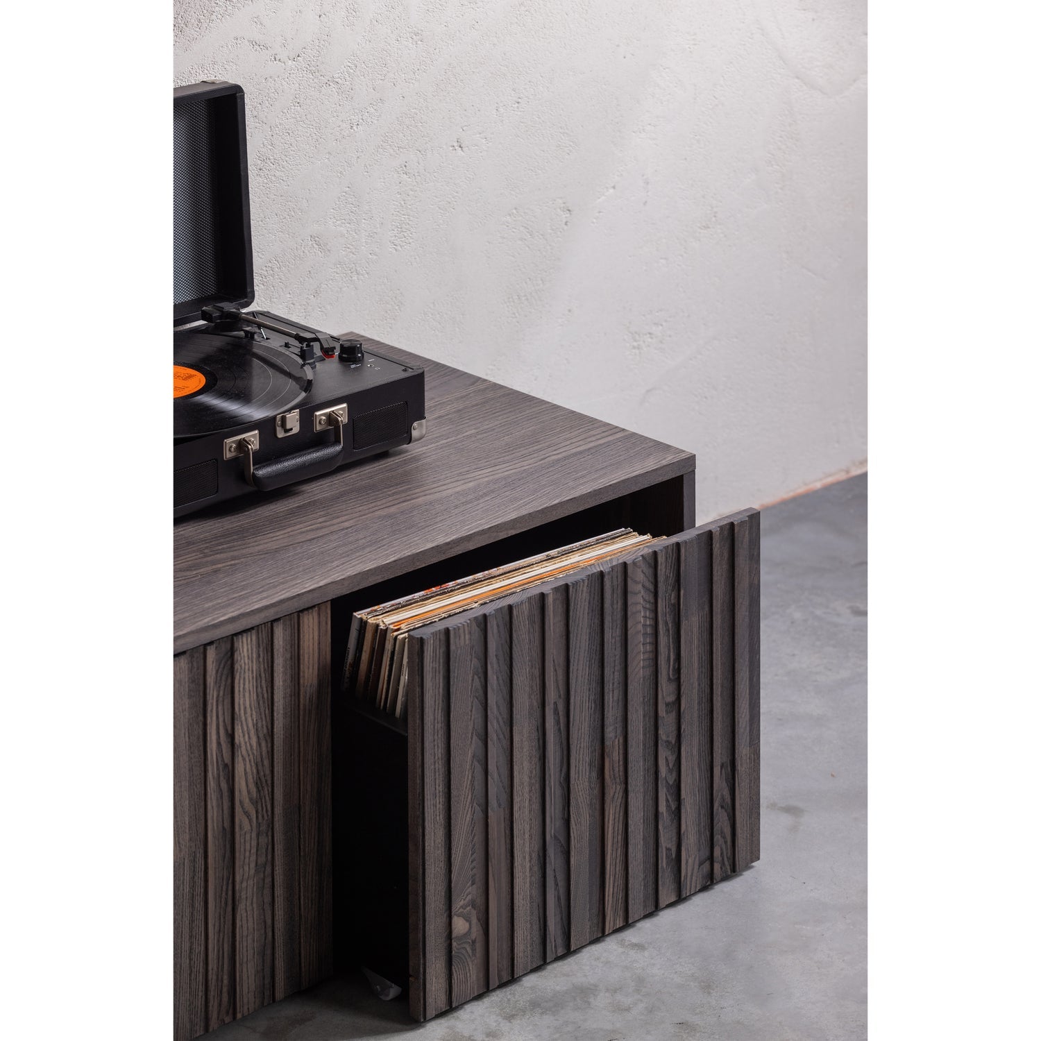 Woood New Gravure Kistbank Essen Espresso [Fsc] - KwaliteitWonen.nl