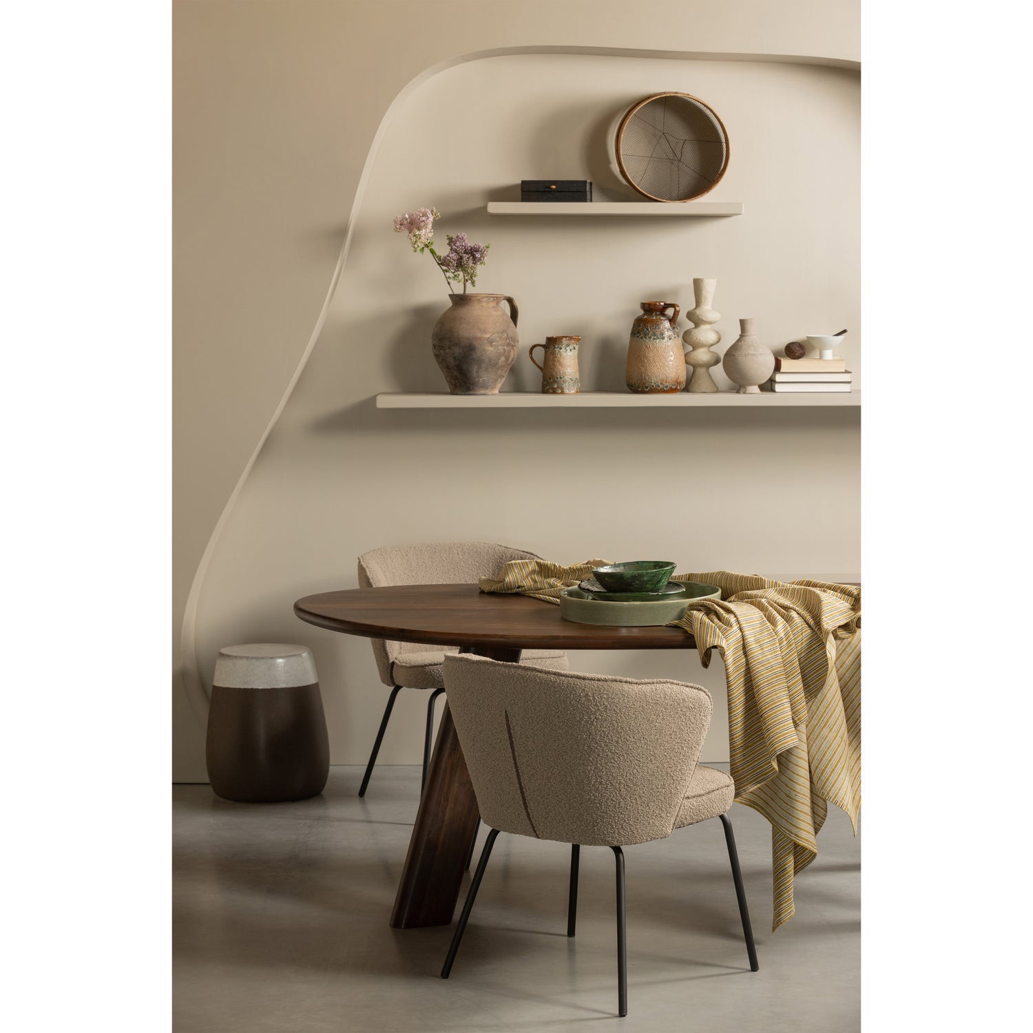 Woood Roundly Eettafel Bureau Mangohout Donkerbruin 200x100cm - KwaliteitWonen.nl