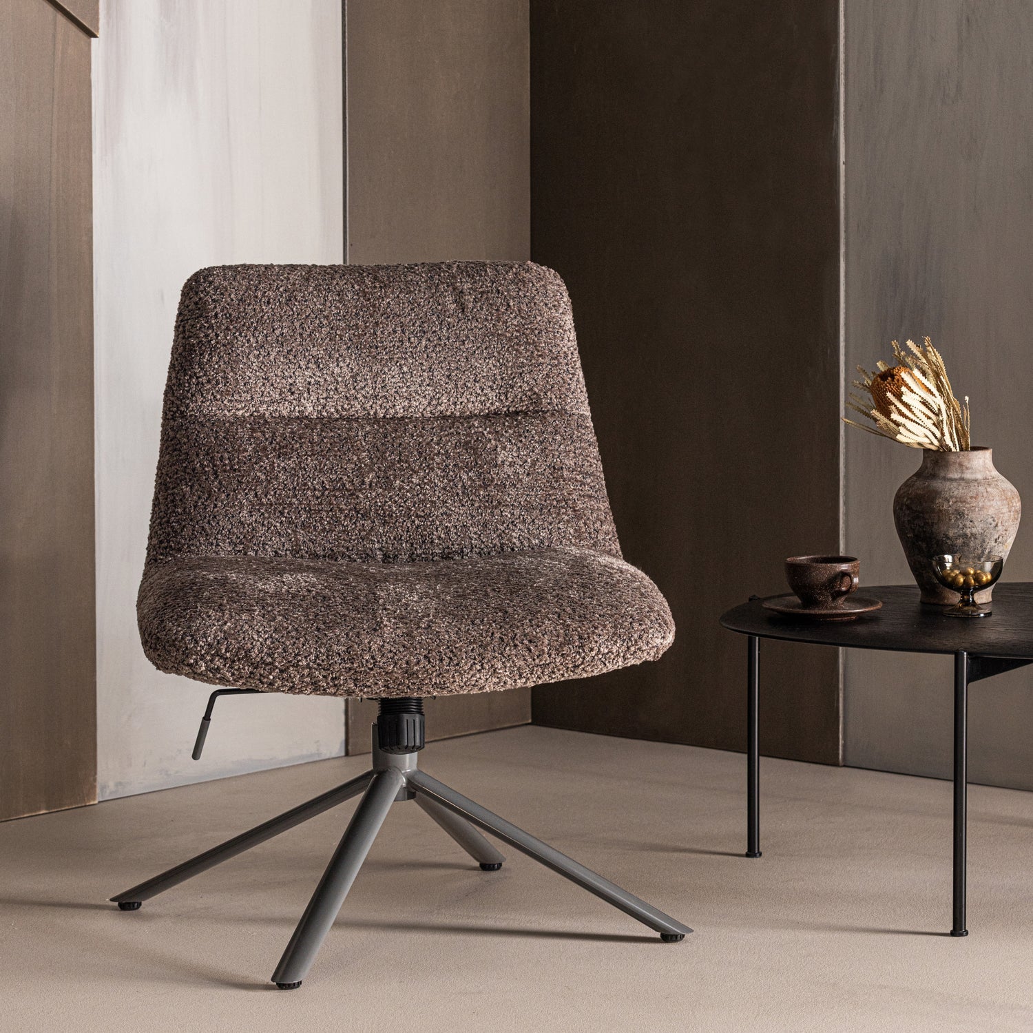 Woood Soren Verstelbare Draaifauteuil Wollig Bruin - KwaliteitWonen.nl