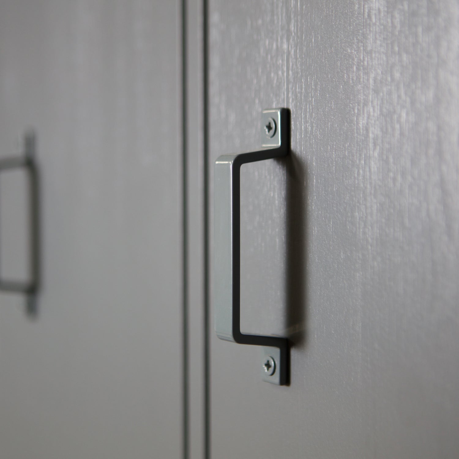 Woood Stijn Hoog 2 Deurs Lockerkast Steel Grey [Fsc] - KwaliteitWonen.nl