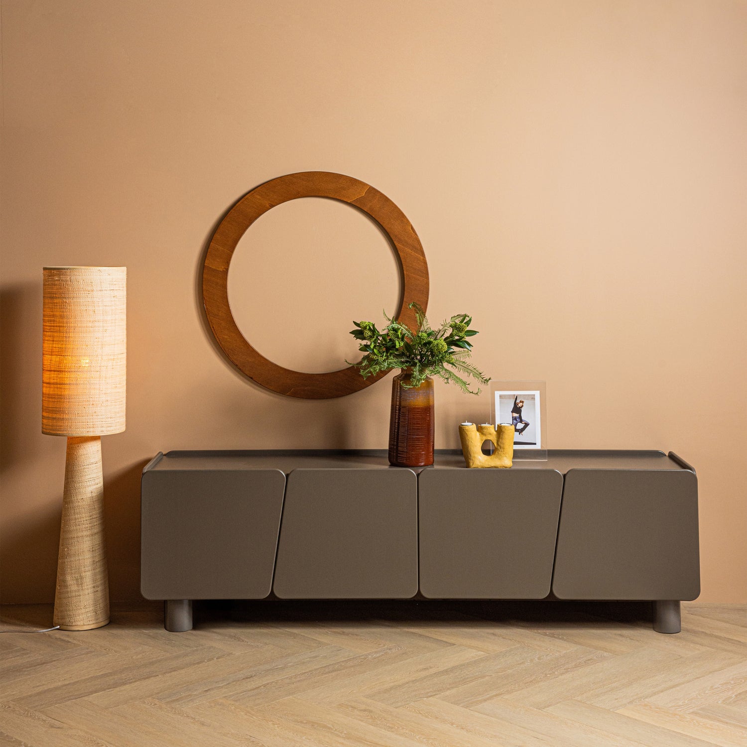 Woood Syro Vloerlamp Raffia Naturel 130x30cm - KwaliteitWonen.nl