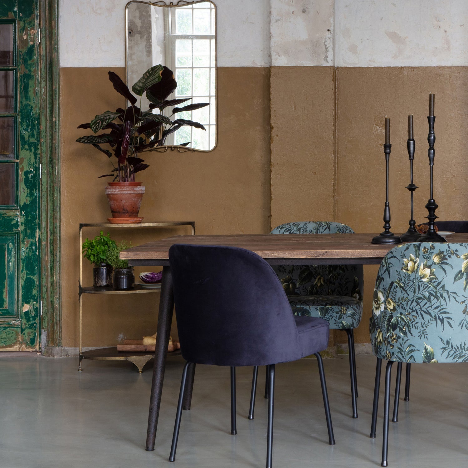 Woood Vogue Eetkamerstoel Velvet Poppy Grijs - KwaliteitWonen.nl